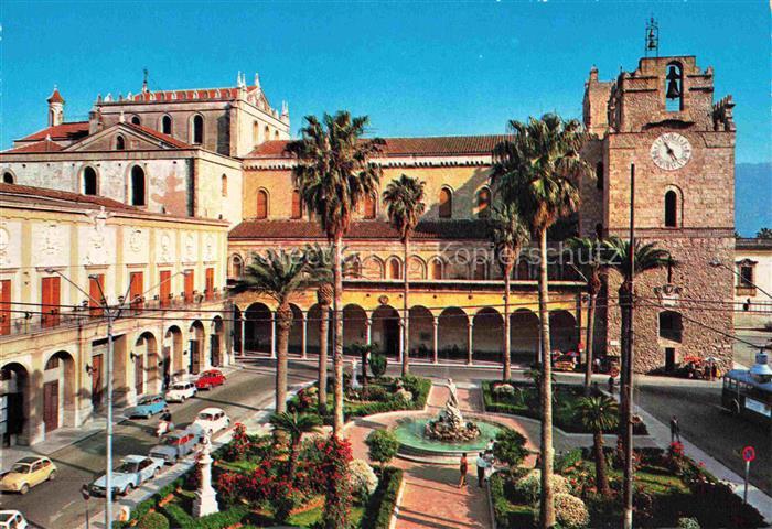 Monreale Duomo Piazza Vittorio Emanuele