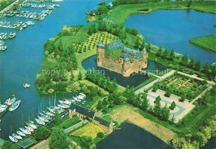 Muiden NL Muiderslot Wasserschloss