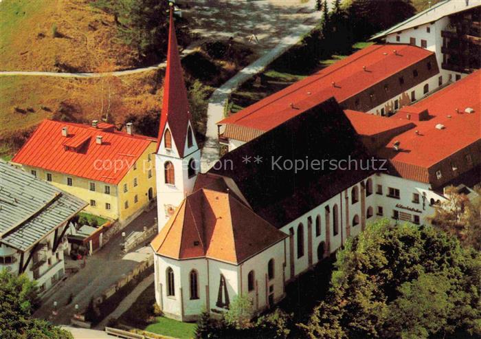 Seefeld Tirol Gotische Roemisch katholische Pfarrkirche zum Hl. Oswald 15. Jhdt.