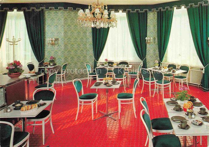 WIEN AT Parkhotel Schoenbrunn Café
