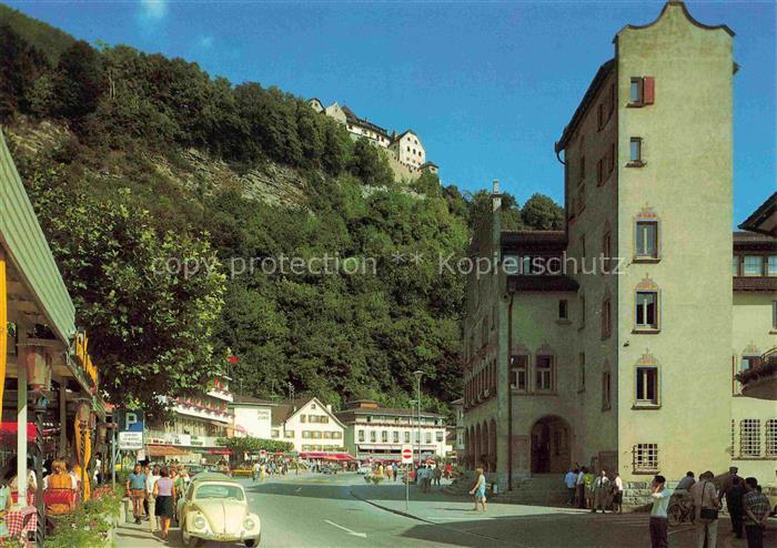 Vaduz Liechtenstein FL Hauptstrasse mit Schloss