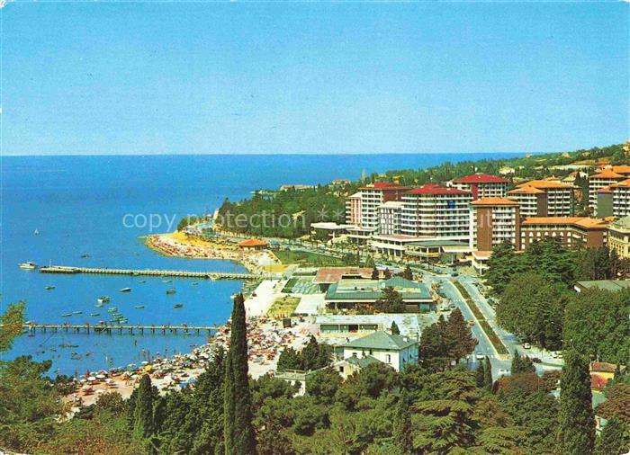 Portoroz Portorose Piran Istrien Slovenia Kuestenpanorama Strand Hotels