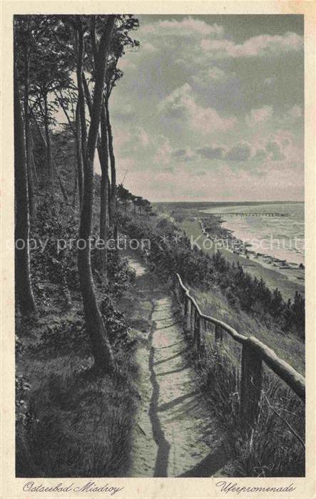 MISDROY Ostseebad Miedzyzdroje PL Uferpromenade