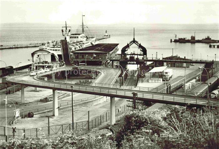 SAssNITZ Ostseebad Ruegen Faehrbahnhof