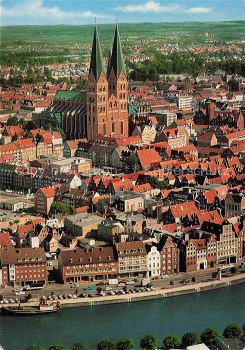 LueBECK  CITY Stadtpanorama Altstadt Kirche