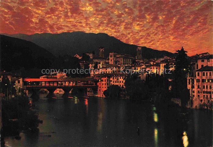 Bassano del Grappa Veneto IT Panorama notturno