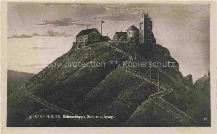 Schneekoppe Snezka CZ Bergbaude Sonnenaufgang im Riesengebirge