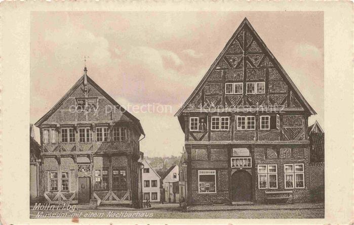 Moelln  Lauenburg Museum mit einem Nachbarhaus