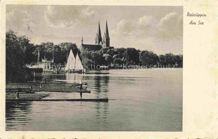 Neuruppin Neu-Ruppin Brandenburg Partie am See Blick zur Kirche