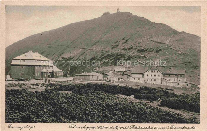 Krummhuebel Karpacz Riesengebirge PL Schneekoppe mit Schlesierhaus und Riesenbau