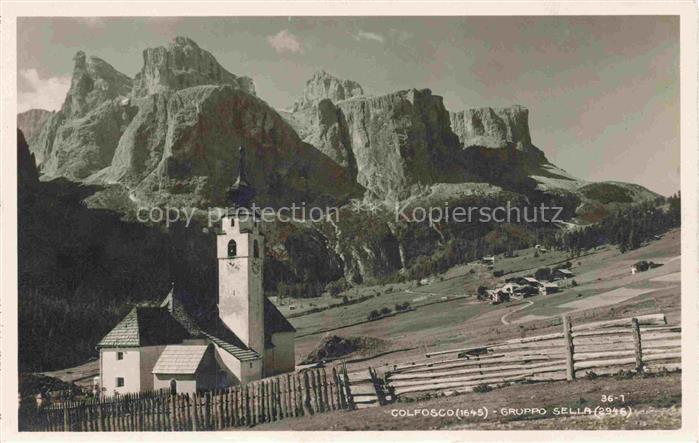 Colfosco in Badia Kolfuschg 1645m Dolomiti IT Panorama Kirche Gruppo Sella