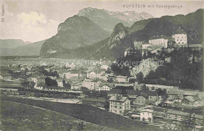 KUFSTEIN Tirol AT Panorama Schloss Blick gegen Kaisergebirge