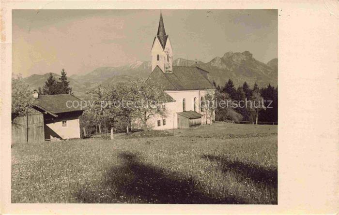 Schwarzlack Brannenburg Rosenheim Bayern Teilansicht mit Kirche