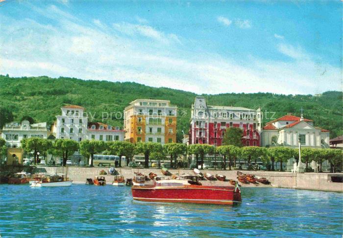 Stresa Borromeo Lago Maggiore IT Hafen Hotels Ansicht vom See aus
