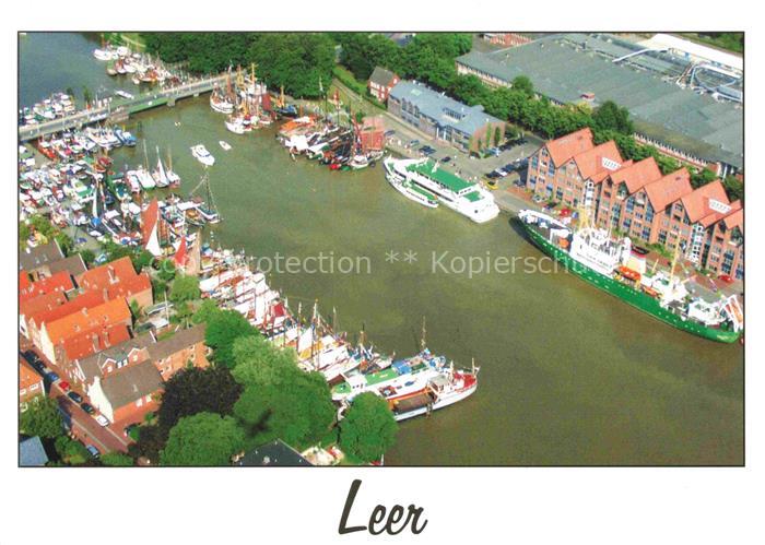 Leer Ostfriesland Traditionsschiffe im Leeraner Hafen