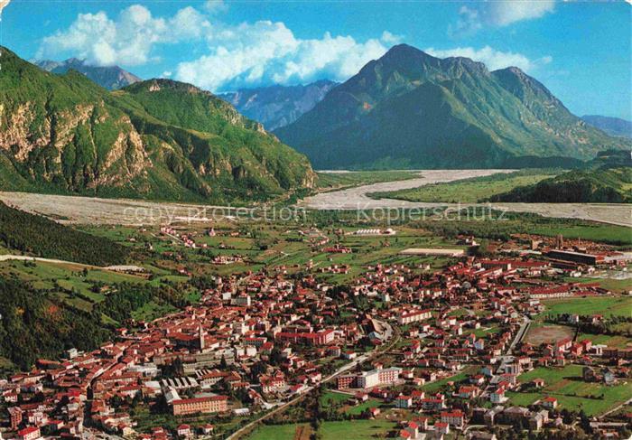 Tolmezzo Udine IT Fliegeraufnahme