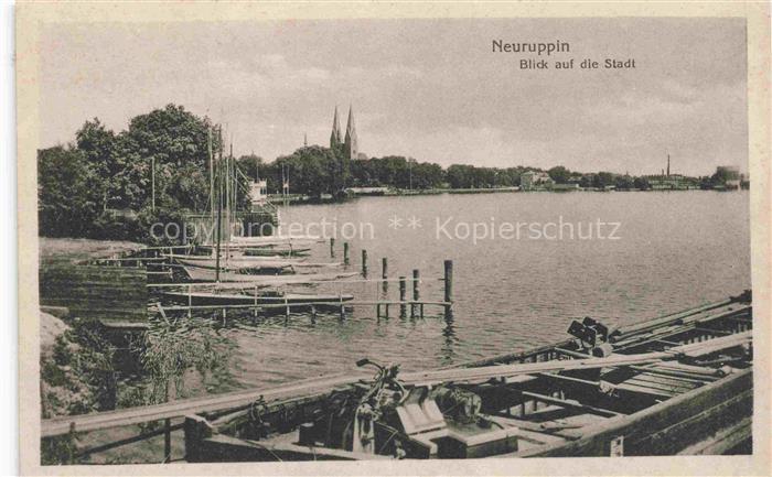 Neuruppin Neu-Ruppin Brandenburg Am Bootsanleger Blick auf die Stadt