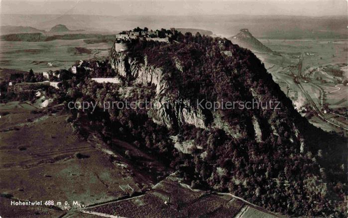 Hohentwiel Singen BW Fliegeraufnahme Festungsruine