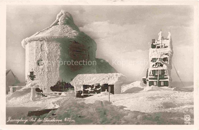 Riesengebirge Krkonose Karkonosze Kapelle und Wetterstatopm auf der Koppe