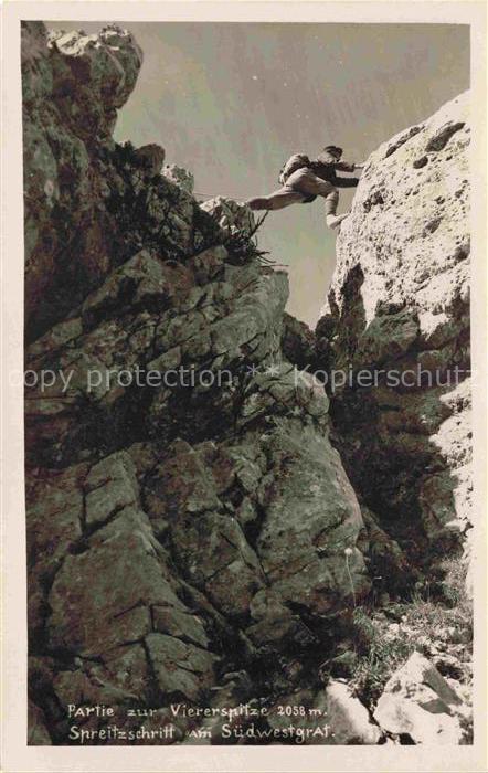 MITTENWALD Bayern Bergtour Partie zur Viererspitze Spreizschritt am Suedwestgrat