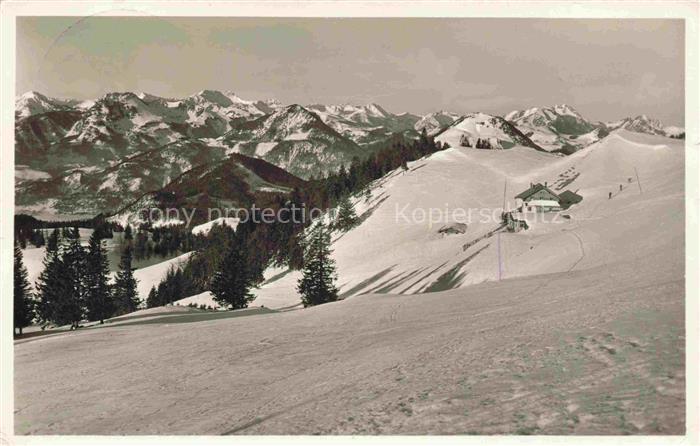 Sachrang Chiemgau Spitzsteinhaus Blick gegen Wendelstein bis Bruennstein Winterp