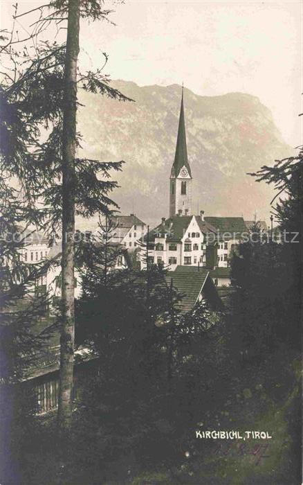 Kirchbichl Tirol Durchblick zur Kirche