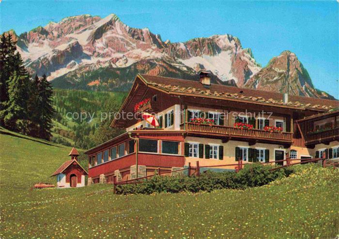 GARMISCH-PARTENKIRCHEN Bayern Gschwandtnerbauer gegen Zugspitze