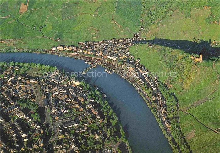 BERNKASTEL-KUES Berncastel Ansicht mit Ruine Landshut