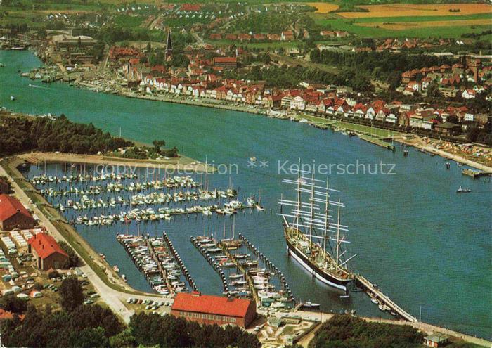 TRAVEMueNDE Ostseebad Panorama Ostseeheilbad Hafen Segelschiff