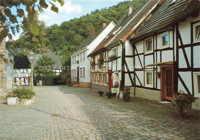 Plettenberg  NRW Partie am Kirchplatz Fachwerkhaeuser