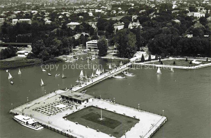 Balatonfuered HU Badeort am Plattensee Hafen Seebruecke