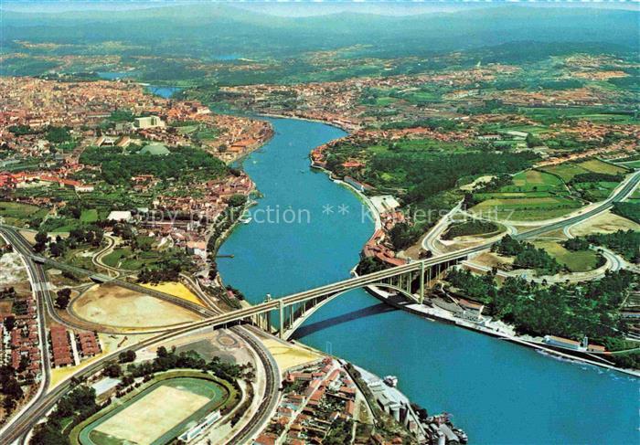 PORTO  Portugal Ponte da Arrabiada e rio Duoro Fliegeraufnahme