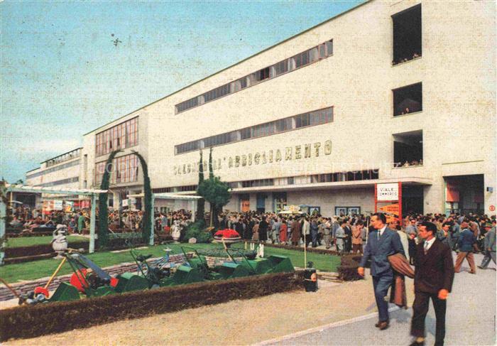 MILANO Mailand IT Fronte verso il Giardino all' Italiana del Palazzo dell'Abbigl