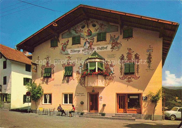Kastelruth Castelrotto Salten Schlern Suedtirol IT Gasthof zum Wolf Fassadenmale