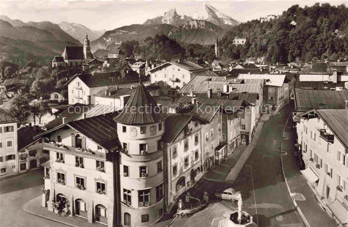 BERCHTESGADEN Bayern Marktplatz mit Blick gegen Watzmann