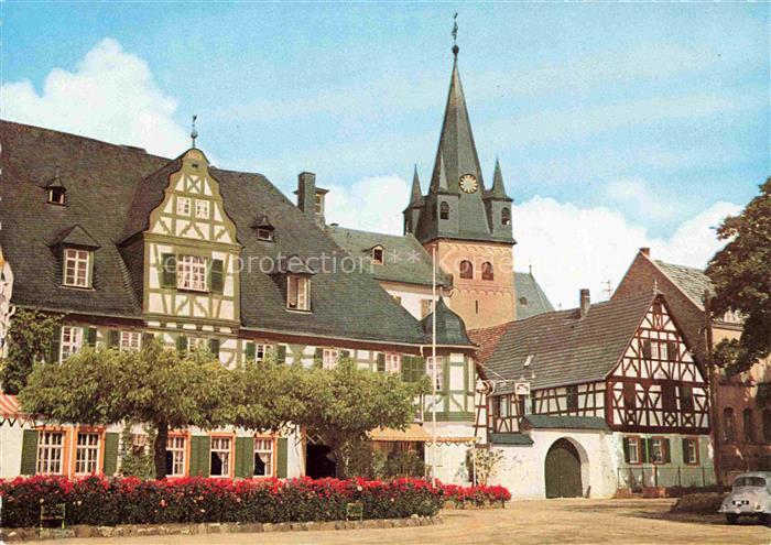 Oestrich-Winkel Hotel Schwan Historischer Bau 16. Jhdt. Fachwerkhaeuser Kirchtur