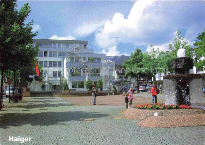 Haiger Marktplatz Rathaus Brunnen