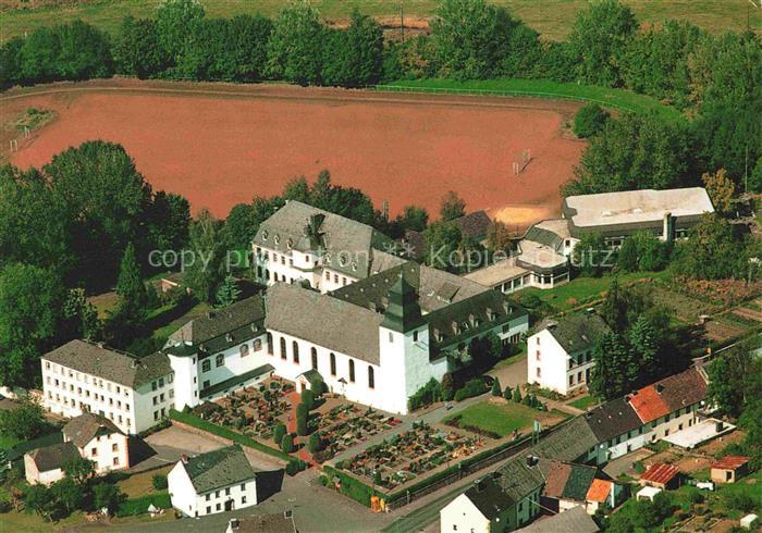 Pruem Eifel Rheinland-Pfalz Ehemaliges Benediktinerinnenkloster jetzt Pfarrkirch