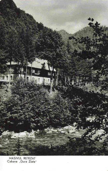 Masivul Postavarul Romania Cabana Gura Ziata