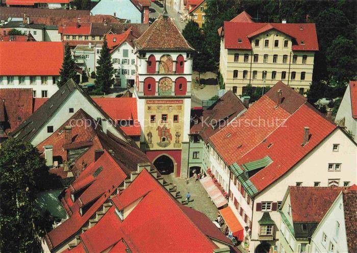 Wangen Allgaeu Bayern Blick vom Kirchturm St Martin auf das Martinstor