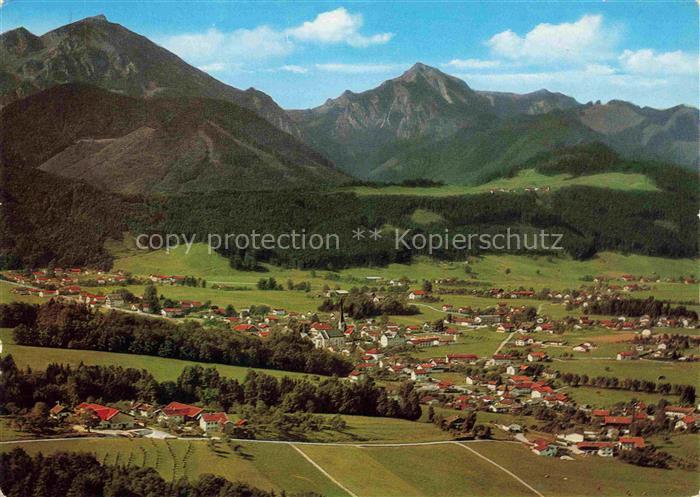 Bergen Chiemgau Traunstein Bayern Fliegeraufnahme mit Hochfelln und Hochgern