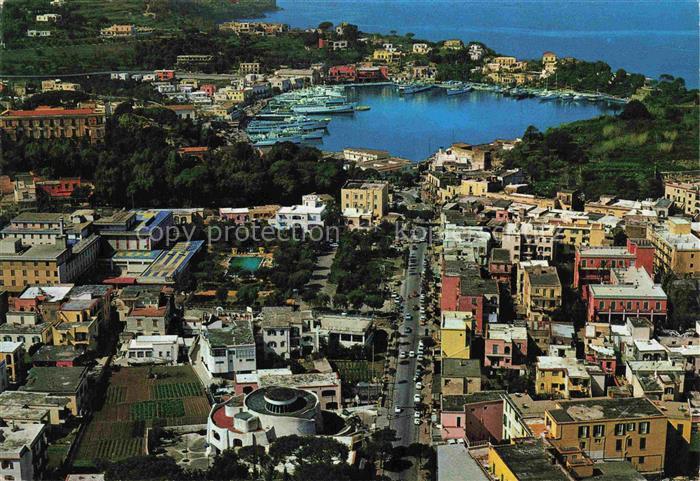 ISCHIA Isla IT Porto Fliegeraufnahme