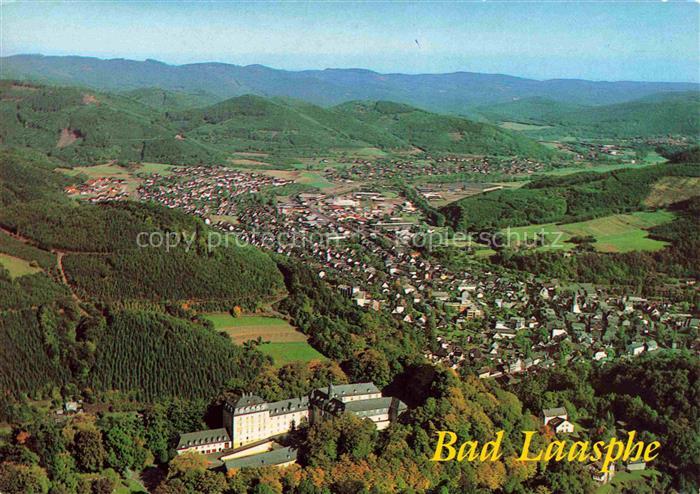 BAD LAASPHE Fliegeraufnahme mit Schloss Wittgenstein
