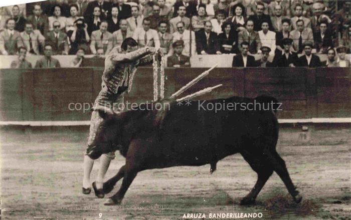 Stierkampf Corrida de Toros Bullfight-- Arruza Banderilleando