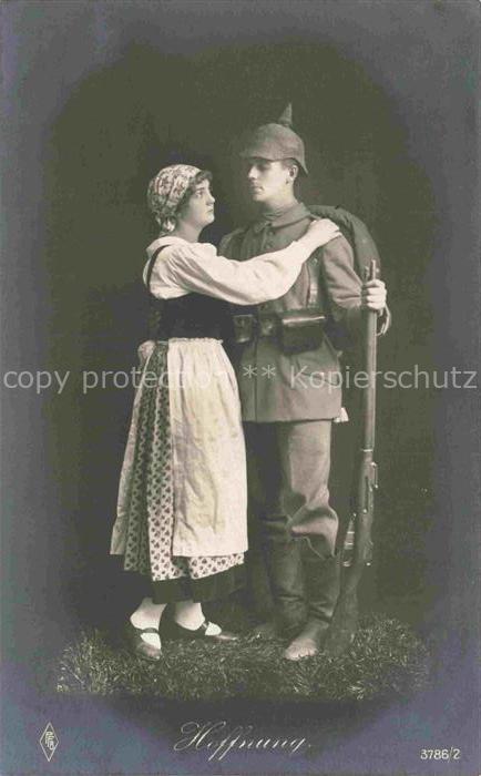 Foto PFB Nr. 3786/2 Soldat Frau Gewehr Hoffnung