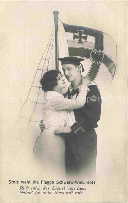 Marine  Warships Schwarz Weiss Rot Matrose Frau