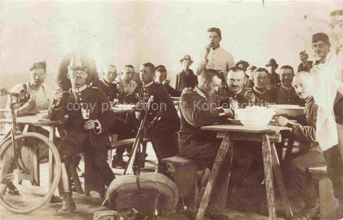 Feldkueche Field Kitchen Cuisne Mobile Cucina da Campo Militaria Soldaten Fahrad