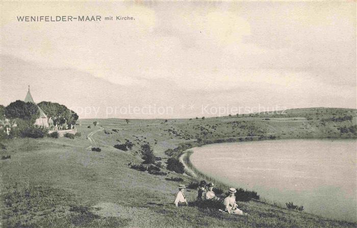 Weinfelder Maar Daun Vulkaneifel Panorama