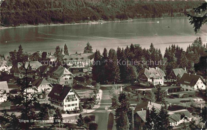 TITISEE Schwarzwald BW Teilansicht mit Blick auf den See