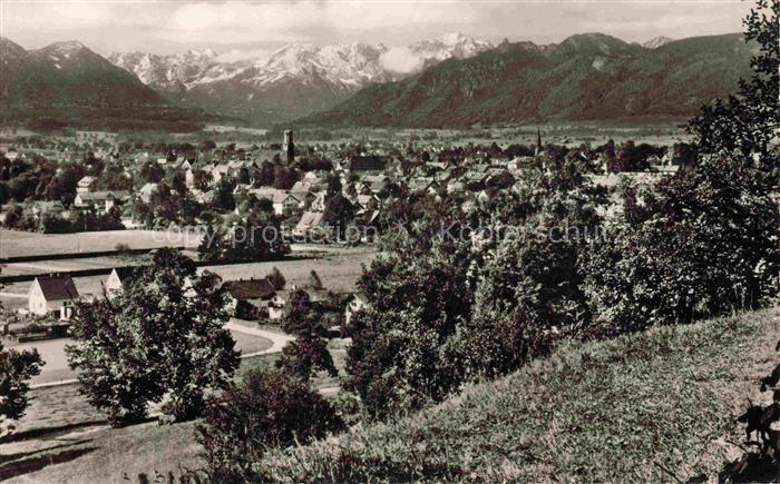 Weilheim  Oberbayern Panorama Blick zur Zugspitze Wettersteingebirge